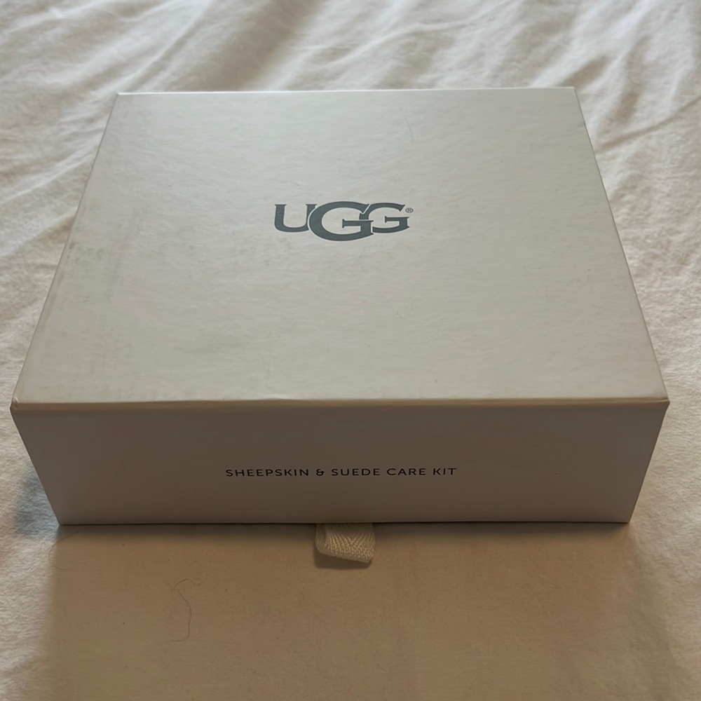 UGG Sheepskin & Suede care kit